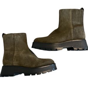 NWT Vince Camuto Neframes Booties Olive Green Size:6 Size tag on boots